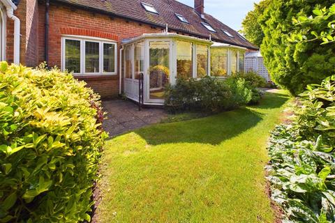 2 bedroom terraced house for sale, Horsham Road, Steyning