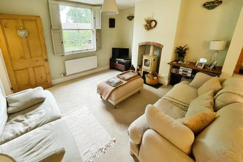 3 bedroom terraced house for sale, Mill Lane, Great Barrow, Chester, Cheshire, CH3