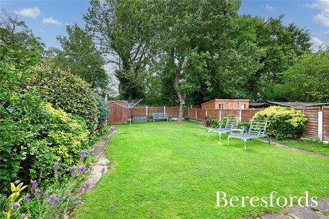 15 Fleet Close, Upminster, RM14 1PS
