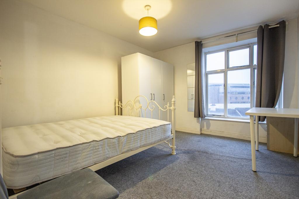 Room 1 1 - Copy