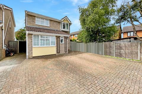 3 bedroom detached house for sale, Rylands Heath, Luton, Bedfordshire, LU2 8TZ