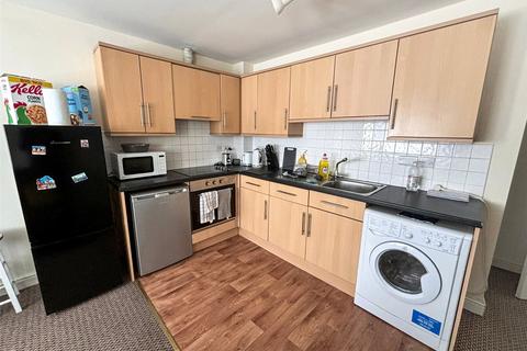 1 bedroom apartment for sale, Gainsborough Court, Crewe, Cheshire, CW2