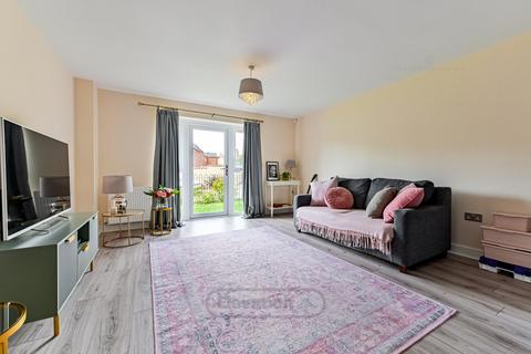 4 Foundry Close, Deanshanger, Milton Keynes, MK19 6FT