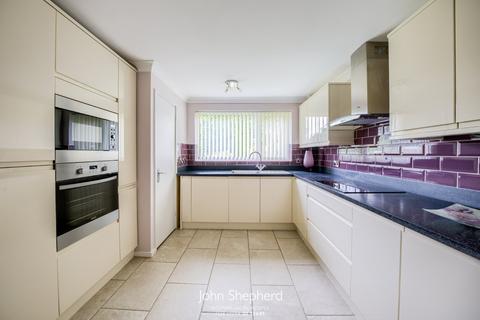 2 bedroom flat for sale, White House Way, Solihull, West Midlands, B91