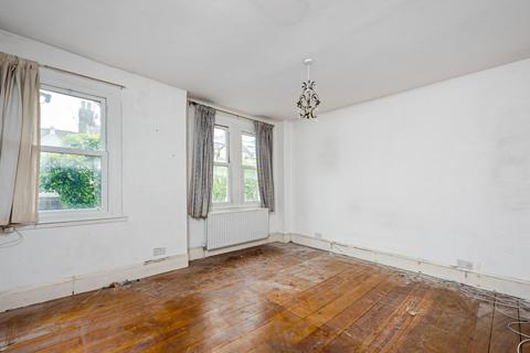 3 bedroom terraced house for sale, Glycena Road, London SW11