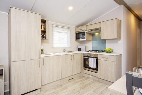 2 bedroom static caravan for sale, Scoutscroft Leisure Park