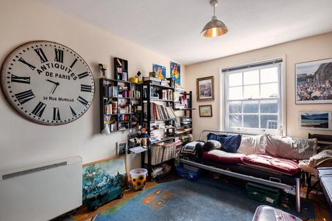 Flat 3, 14 Low Ousegate, York, YO1 9QU