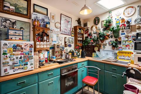 Flat 3, 14 Low Ousegate, York, YO1 9QU