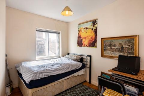 Flat 3, 14 Low Ousegate, York, YO1 9QU