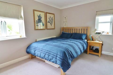 4 bedroom detached house for sale, Eastcourt, Burbage, Marlborough