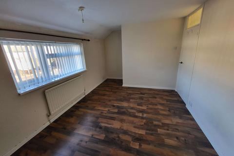 undefined, Luton LU2