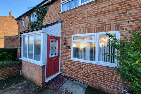 undefined, Luton LU2