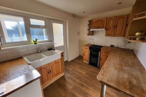 undefined, Luton LU2