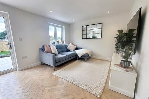 15 Coniston Close, Verwood, BH31 6HW