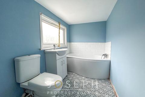 8 Fraser Road, Ipswich, IP1 4AE