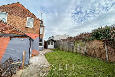 8 Fraser Road, Ipswich, IP1 4AE
