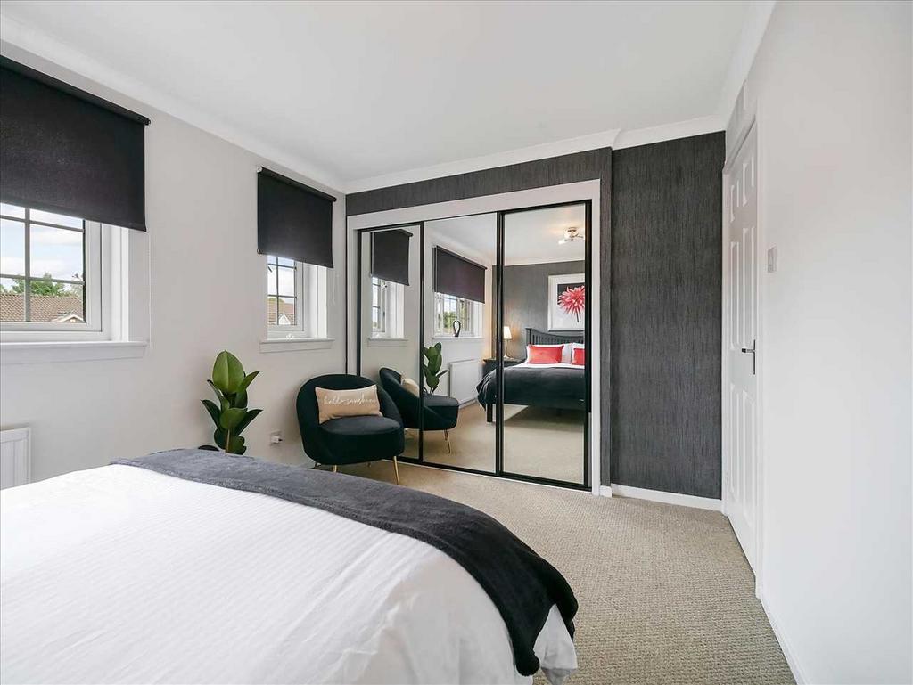 Bedroom One (2)