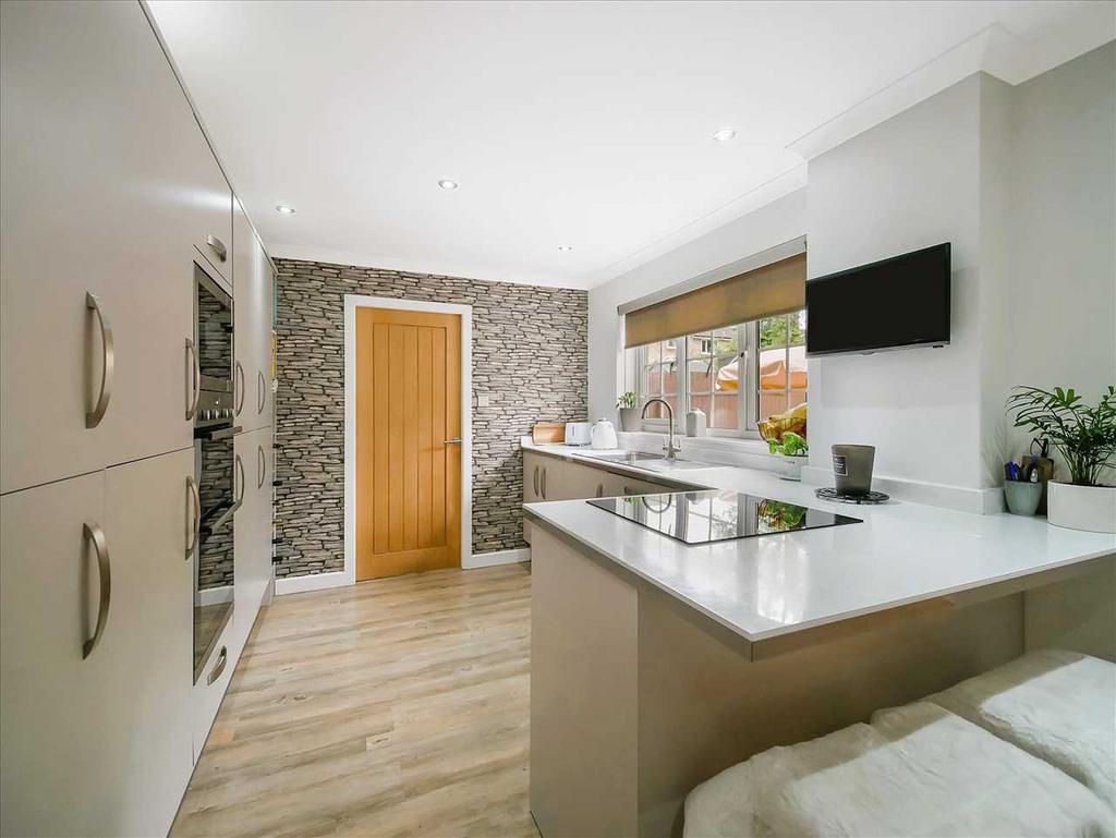 Kitchen Dining (1)