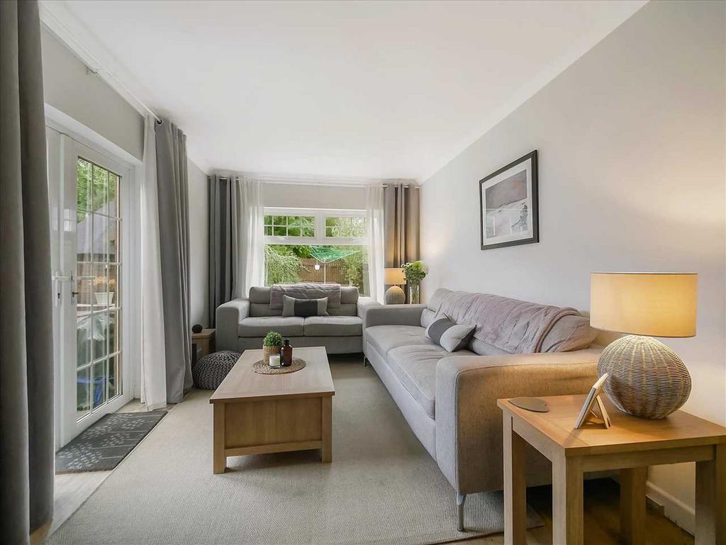 Family Room (1)