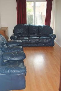4 Stapleford Close, Kingston Upon Thames, KT1 3HL