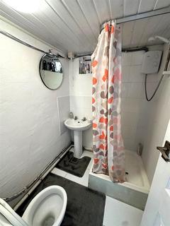 undefined, Warfield Road, Bedfont