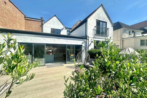 4 bedroom end of terrace house for sale, High Street, Milford on Sea, Lymington, Hampshire, SO41
