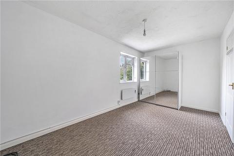 6 Aynscombe Close, Dunstable, LU6 1FA