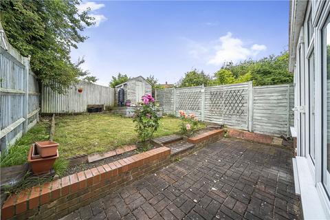 6 Aynscombe Close, Dunstable, LU6 1FA