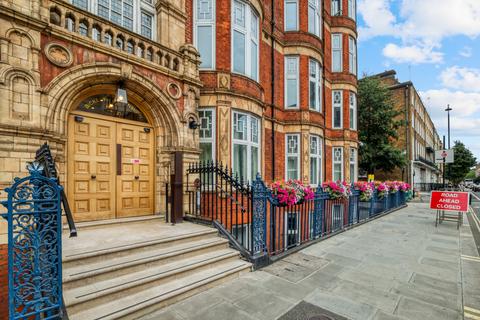 4 bedroom penthouse to rent, Bickenhall St, London W1U