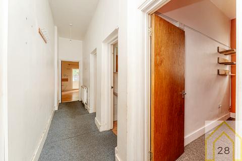 3 bedroom flat for sale, Chester Road, E7