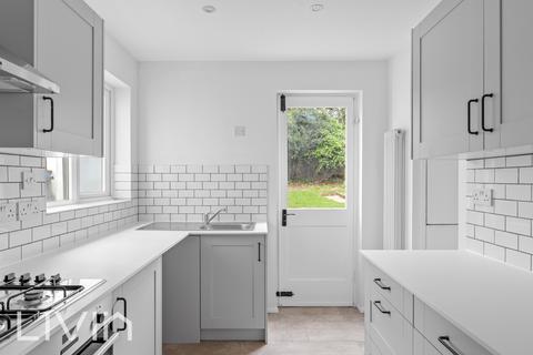 137 Violet Lane, Croydon, CR0 4HL