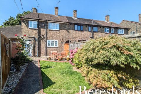 386 Straight Road, Harold Hill, Romford, RM3 7QD