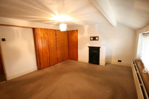 1 Sunnyside, Ashton-under-lyne, OL7 9JR