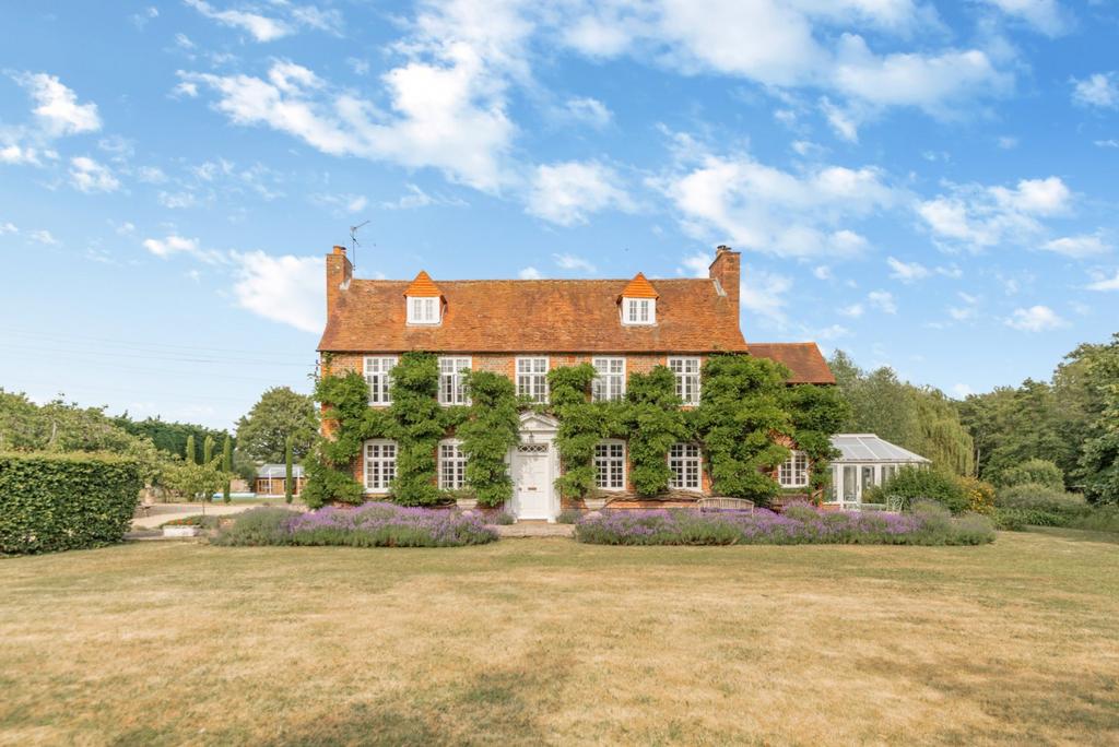 Maidenhatch, Pangbourne, Reading, Berkshire 7 bed detached house for