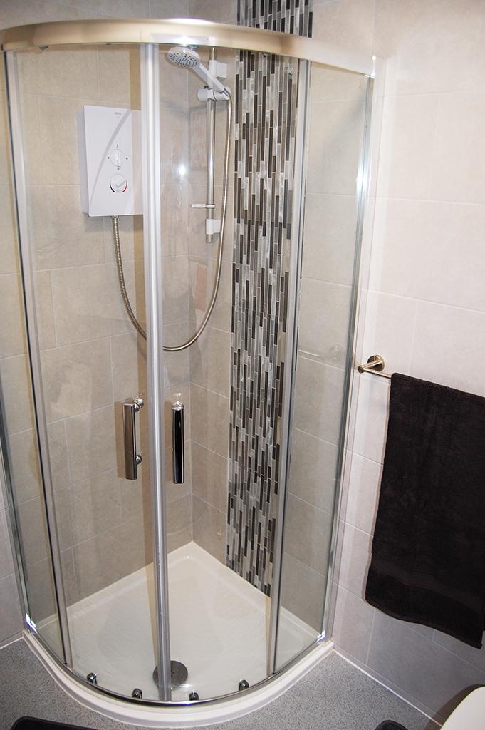 Room 2 En-suite 1.1