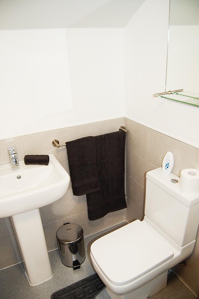Room 4 En-suite 1.2