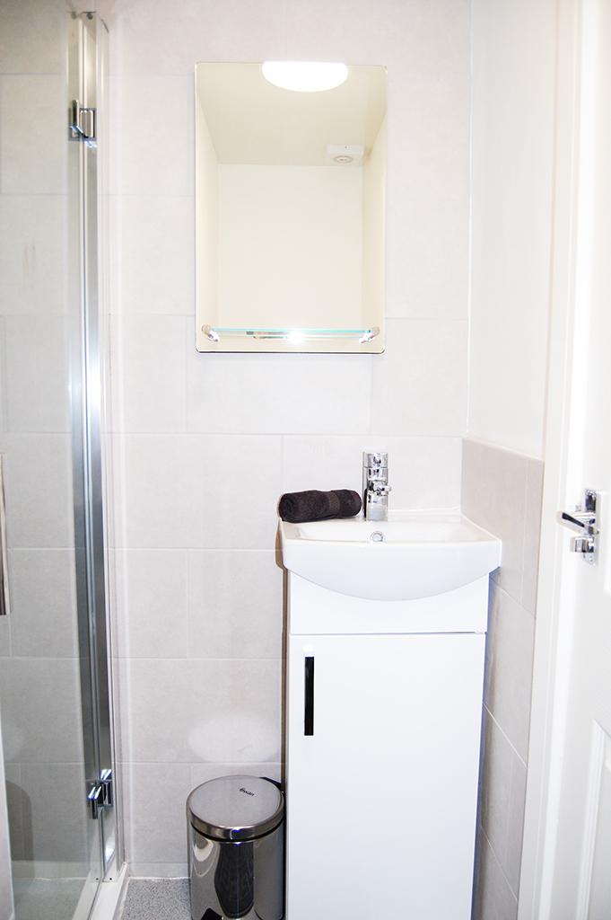 Room 1 En-suite 1.1