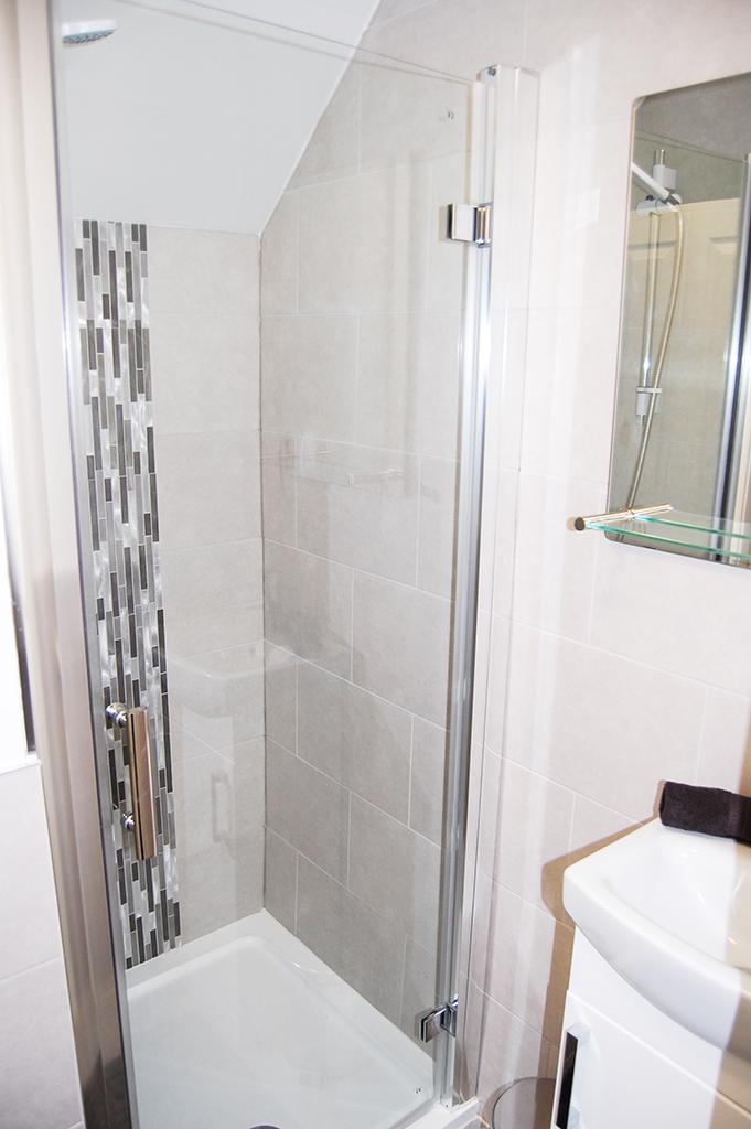 Room 1 En-suite 1.3