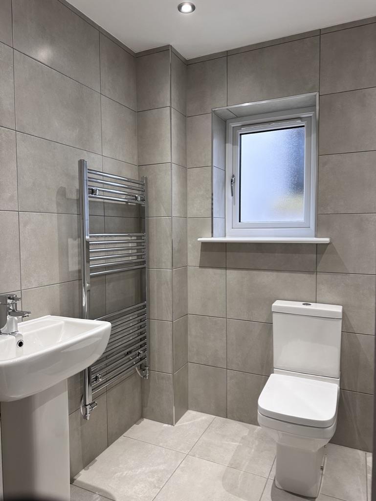 Generic bath or en-suite.jpeg