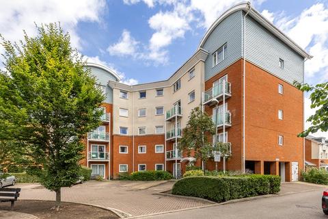 2 bedroom apartment for sale, Reynolds Avenue, REDHILL, Surrey, RH1