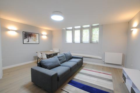 1 bedroom flat to rent, Chiswick High Road