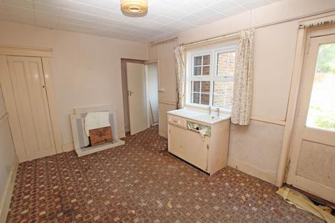 3 bedroom terraced house for sale, The Village, Meads, BN20 7RB