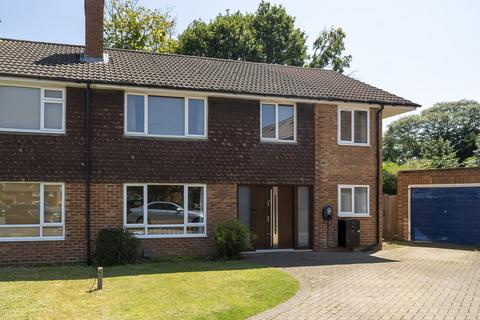 74 Hazell Way, Stoke Poges, Slough, SL2 4DG