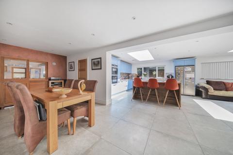 74 Hazell Way, Stoke Poges, Slough, SL2 4DG