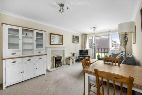 2 bedroom retirement property for sale, Manor Road North, Esher KT10