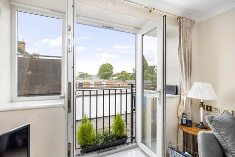 2 bedroom retirement property for sale, Manor Road North, Esher KT10