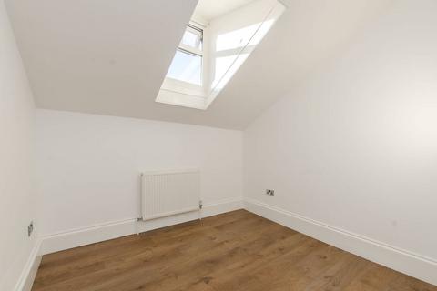 4 bedroom flat to rent, Brixton Hill, Brixton Hill, London, SW2