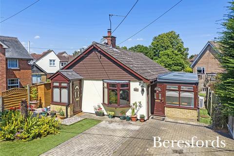 1 bedroom bungalow for sale, Bannister Green, Felsted, CM6
