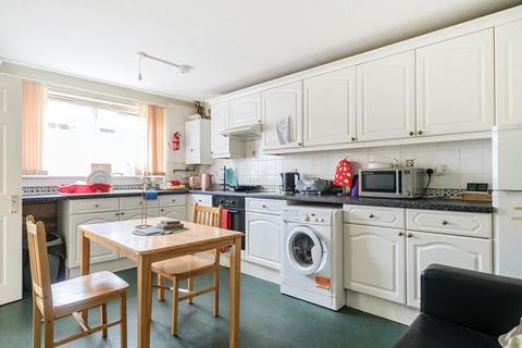 3 bedroom terraced house for sale, Holmshaw Close, London