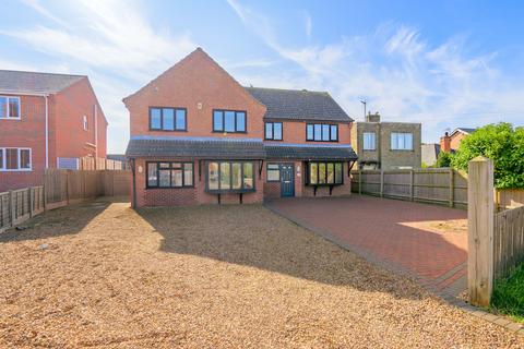 5 bedroom detached house for sale, Woodville Road, Boston, PE21